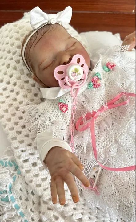 Bebê Reborn Linda - Foto 4