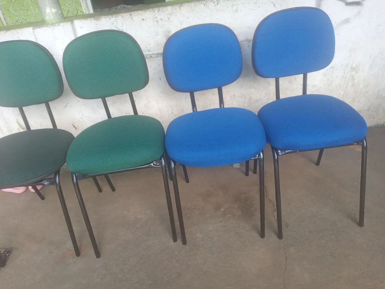 Cadeiras de escritório almofadada  - Foto 4