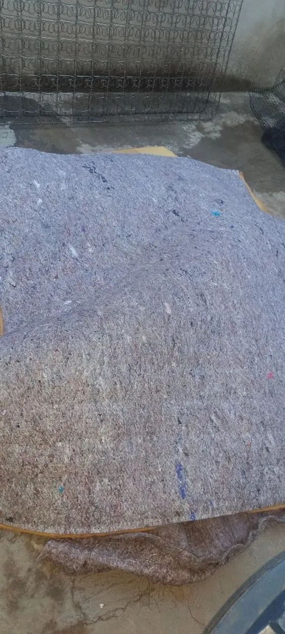 Molas ensacadas, mantas e telas de fibra retiradas do colchão king. - Foto 3