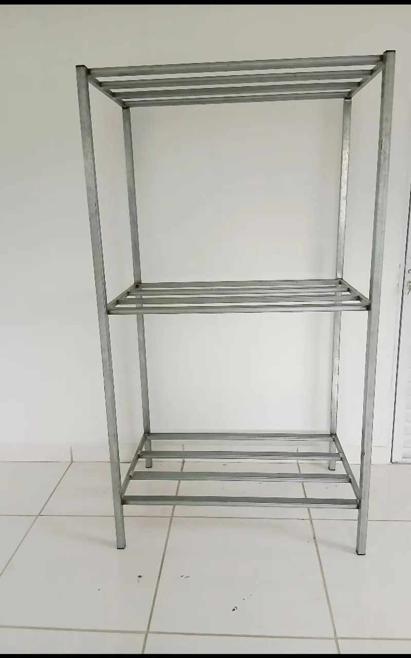 Prateleira em aço- Nova e sob medida