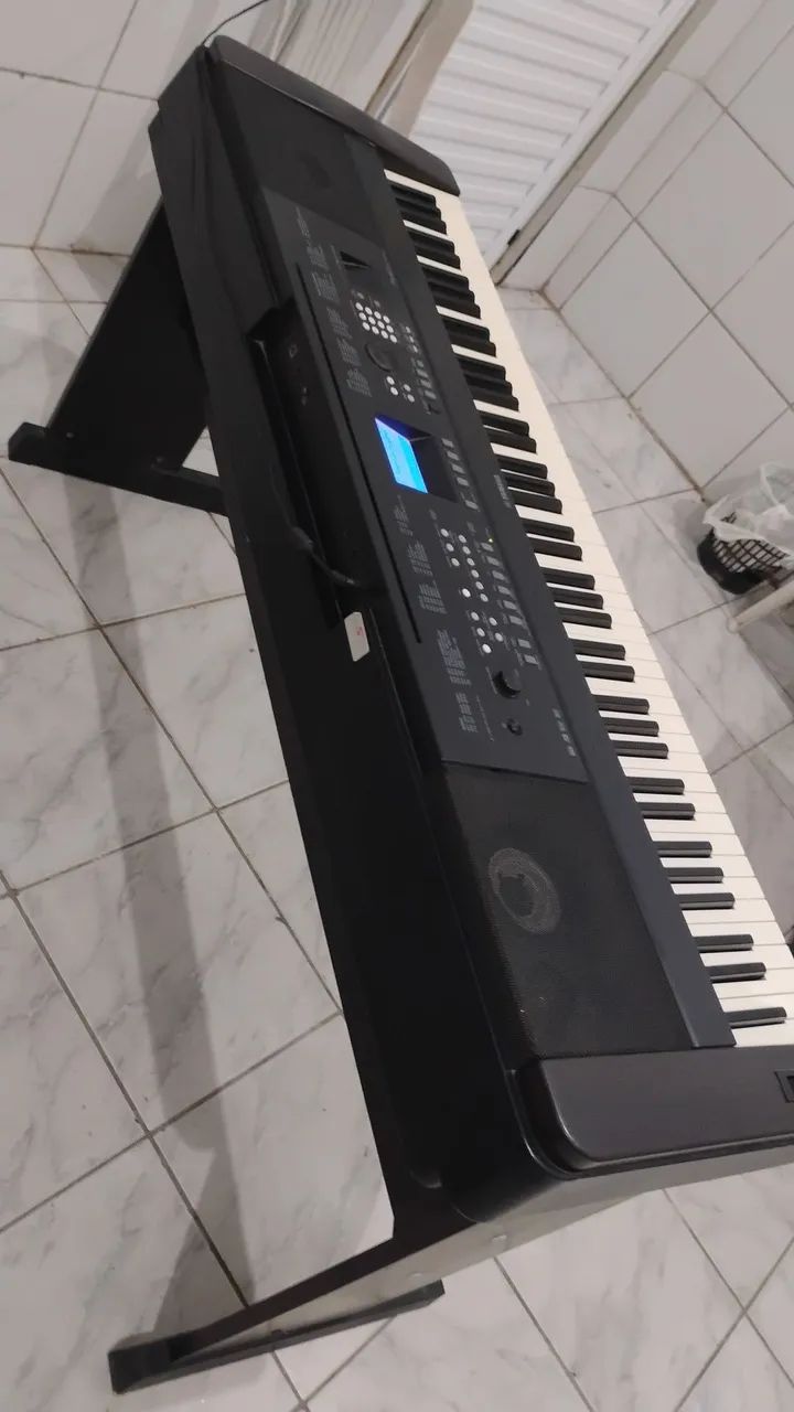 Yamaha DGX-650