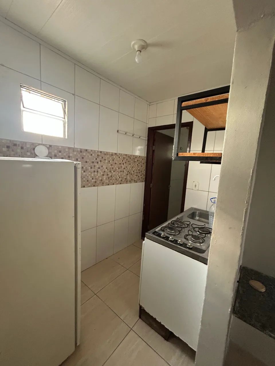 Kitnets mobiliadas , alugamos mensais e diárias, com 1?e 2 quartos  - Foto 2