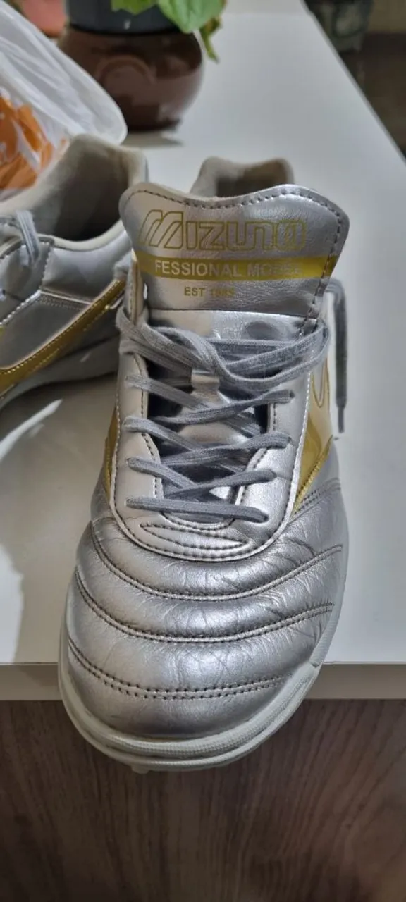 Chuteira Mizuno Morelia Pro society