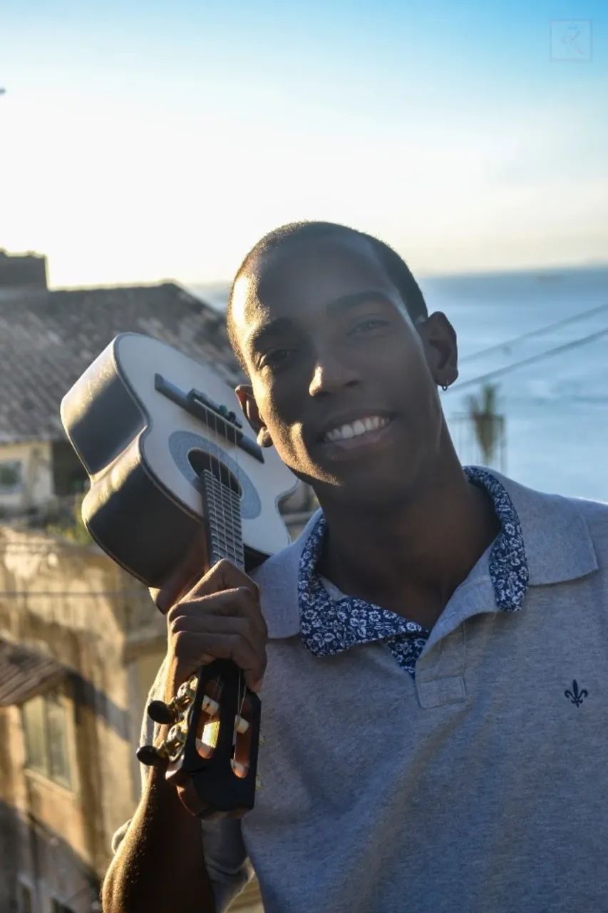Aula de cavaquinho e violão on-line/presencial 