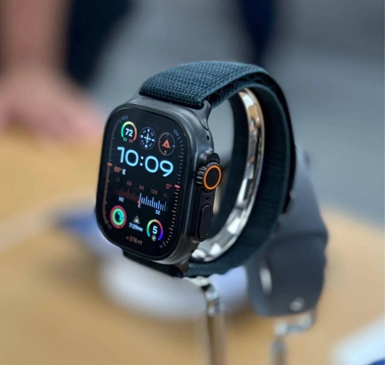 Apple Watch Ultra 2 BLACK 49mm Lacrado  - Foto 4