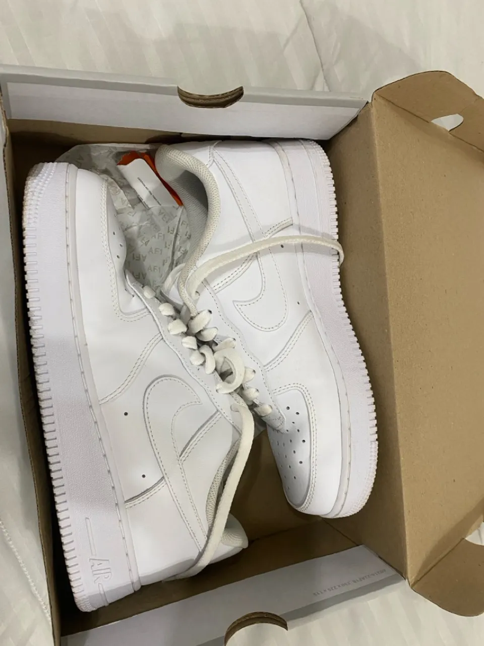 Nike Air Force 1 Branco - TAMANHO 41