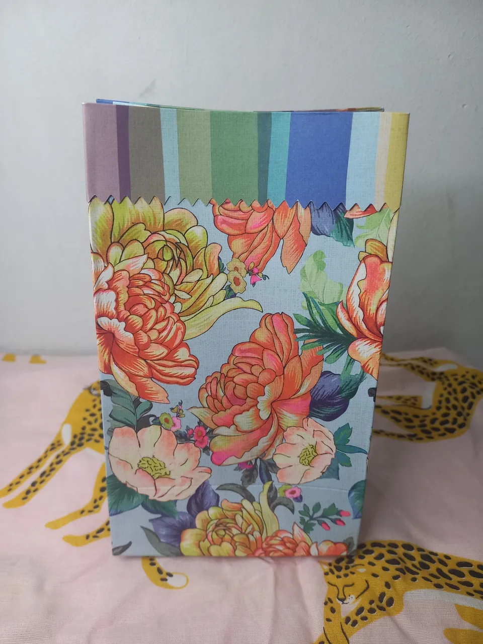 Sacola de papel floral Farm