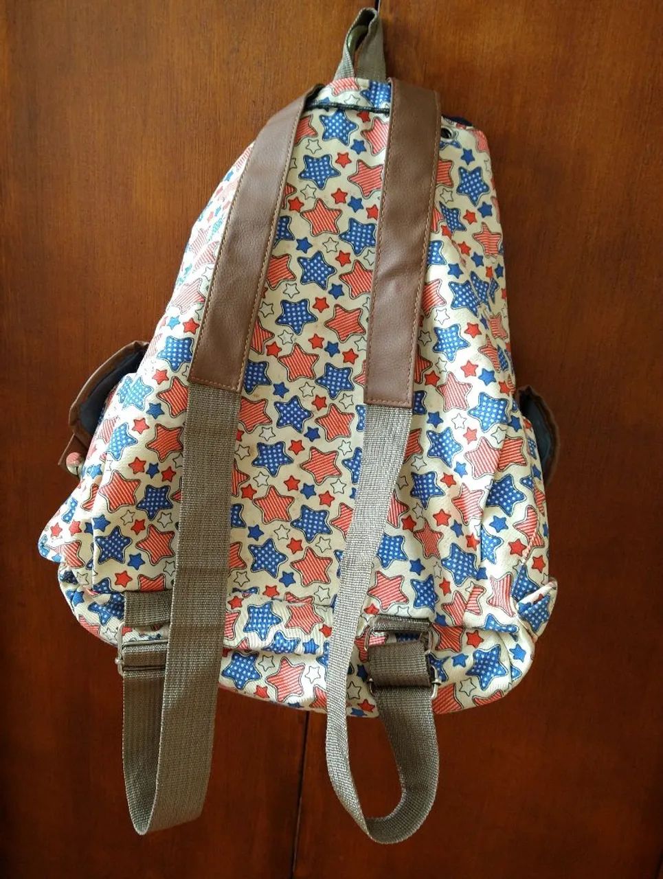 Mochila Estampa de Estrelas Seminova  - Foto 4