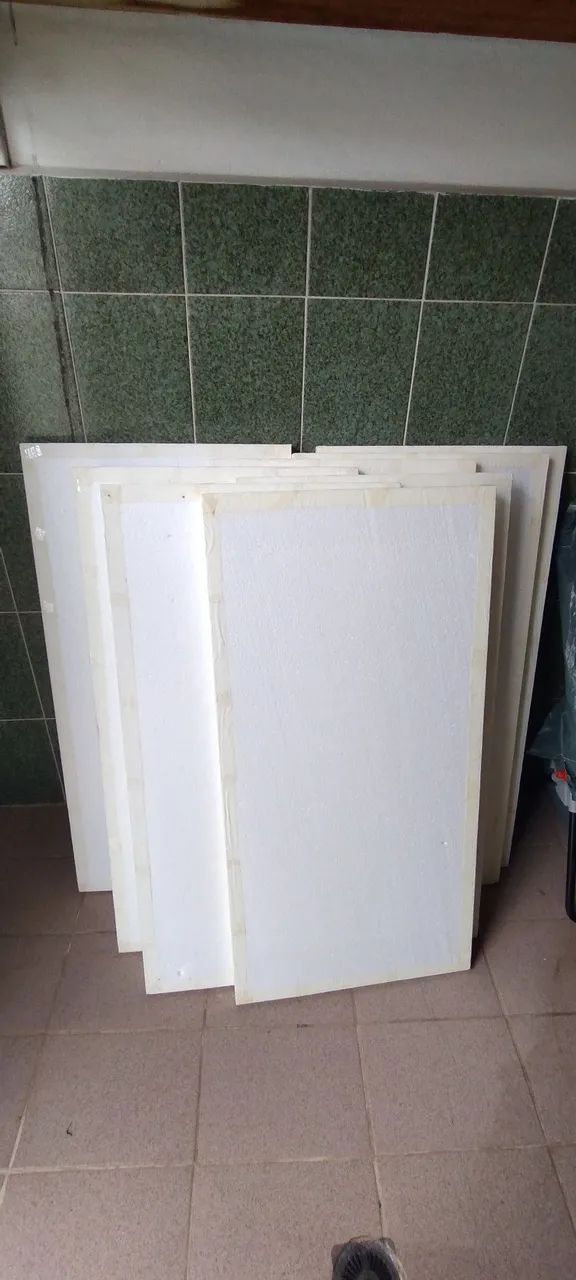 8 placas de isopor usadas 
