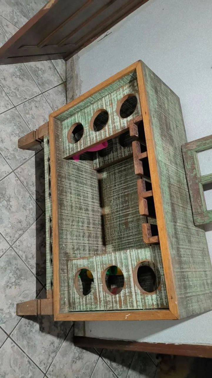 Adega madeira 64385931001346121