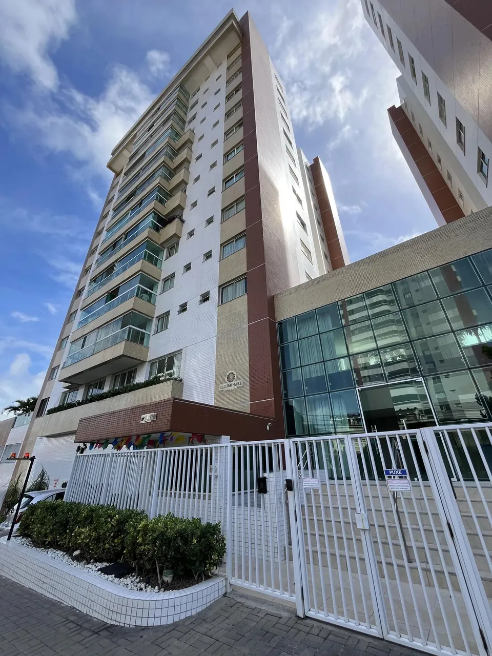 Apartamento para alugar no condomínio Illuminare , Bairro Farolandia