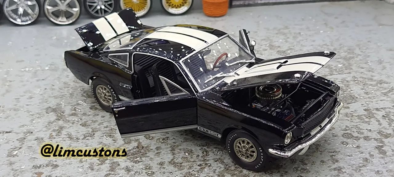 Miniatura 1:24 - Mustang Shelby GT 350 1966 sem caixa - Foto 2