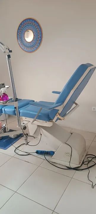 Poltrona Odontológica e podologia  Usada - Foto 2