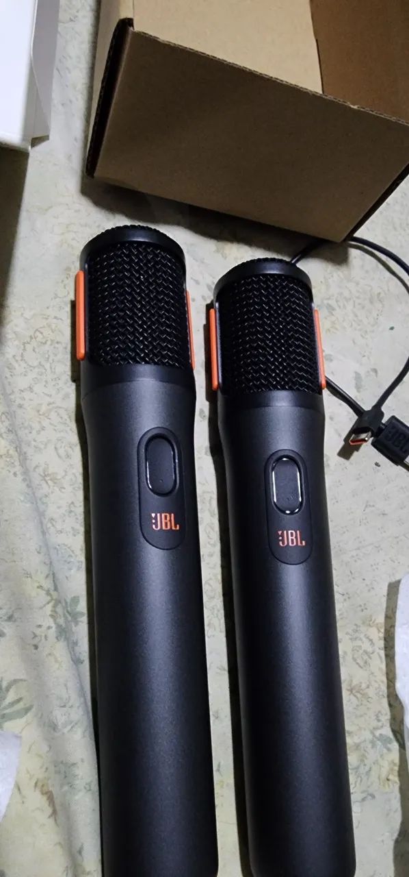 Microfone sem fio JBL PartyBox 64297489908355122