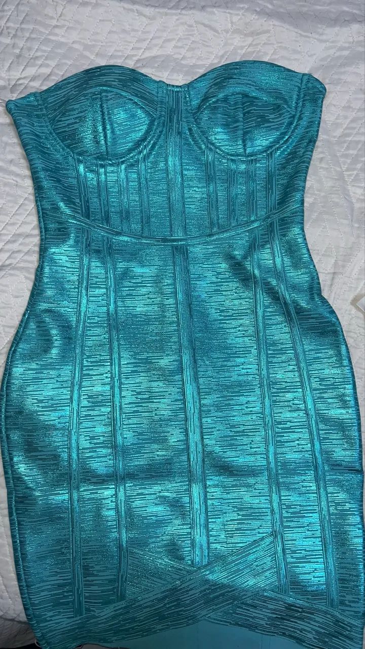 Vestido tomara que caia de bandagem  - Foto 2