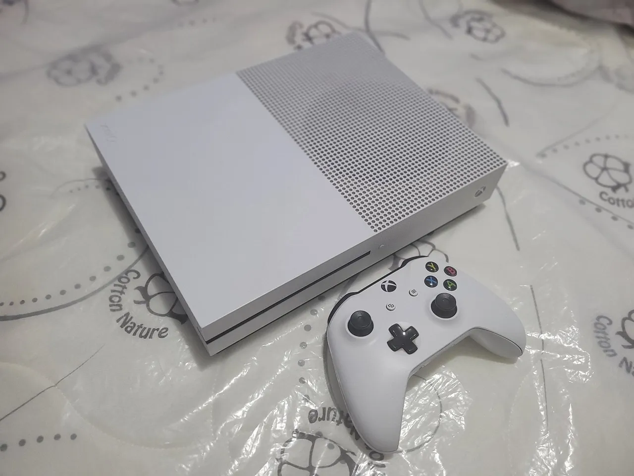 Xbox One S - Console Impecável com Controle