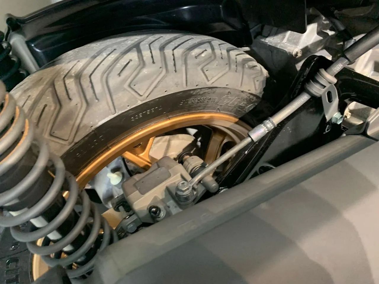XMAX 250 ABS - Foto 5