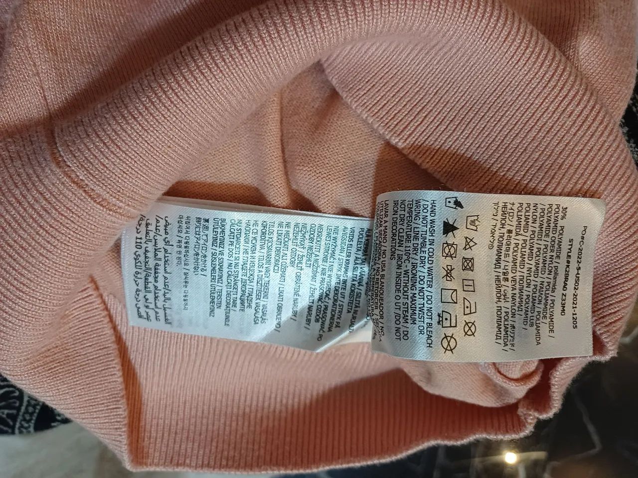 Blusa infantil feminina Guess com paetês, cor rosa bebê,  tam.2 . - Foto 5