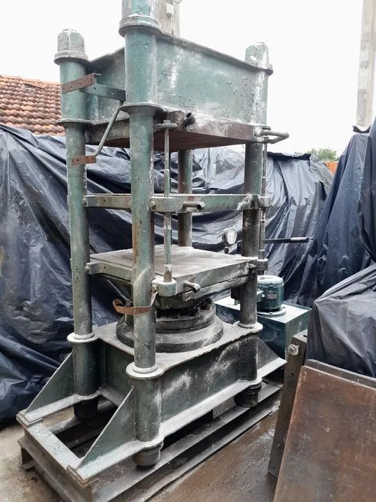 Prensa para borracha 750x600