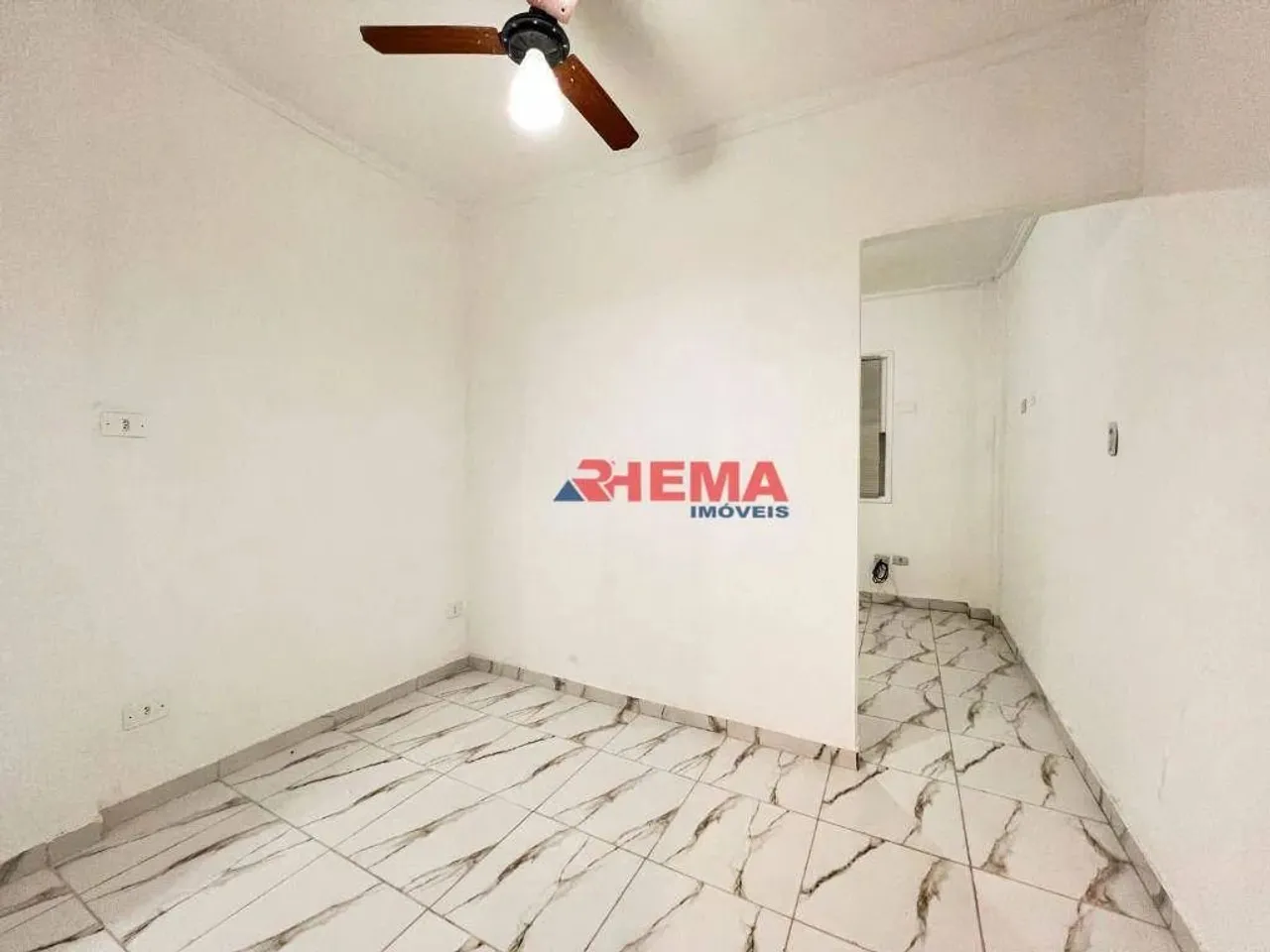 Sala Living para alugar, 30 m² por R$ 2.350/mês - Ponta da Praia - Santos/SP