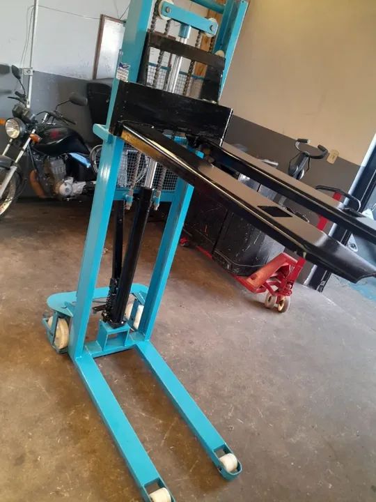 Empilhadeira Manual - Capacidade 1.0 ton. - Foto 5