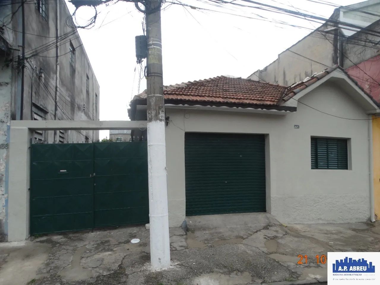 CASA PARA ALUGAR NO CANGAÍBA COM 01 DORMITORIO