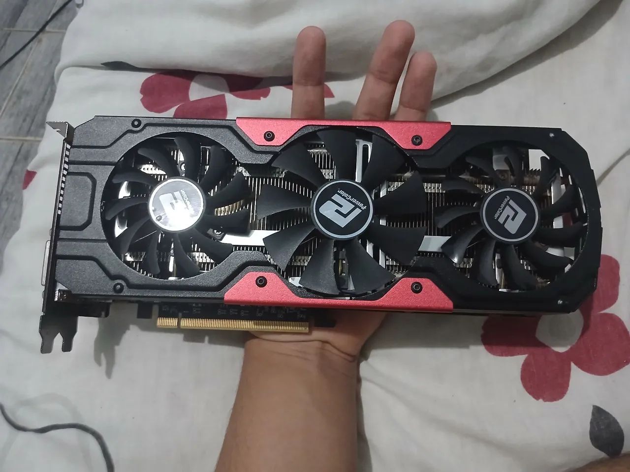 R9 270x 2GB DDR5 