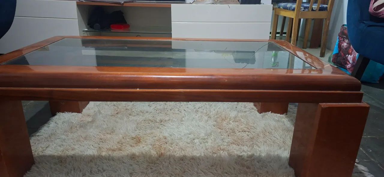 Vendo mesa de centro de madeira maciça 1,20×60