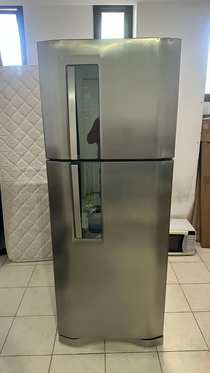 Geladeira Electrolux 427 litros Inox Frost free 