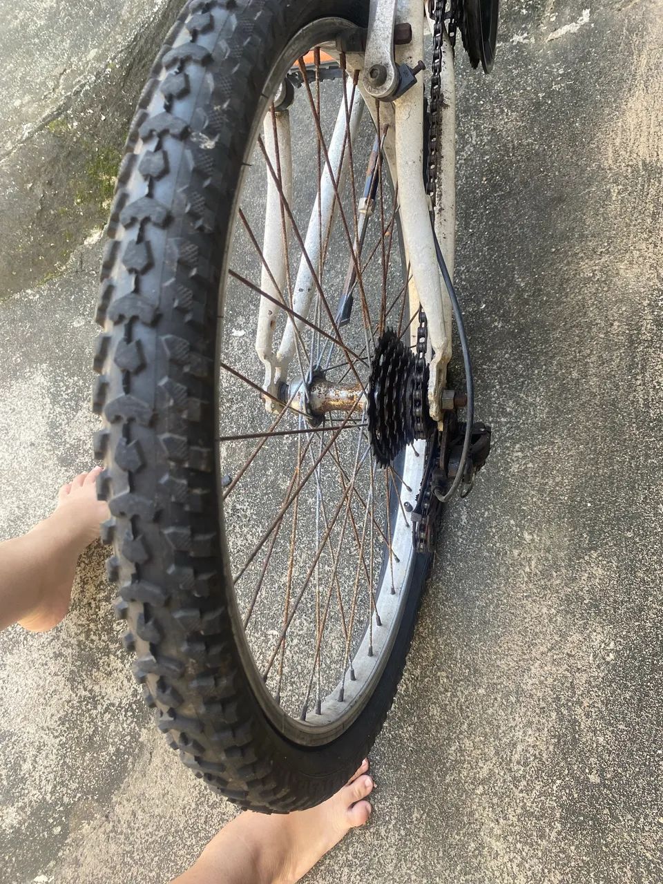 Bicicleta aro 24 - Foto 5