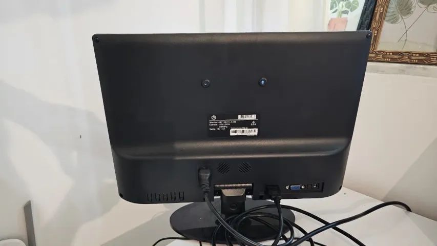 MONITOR 15,4 POLEGADAS HDMI E VGA - Foto 2