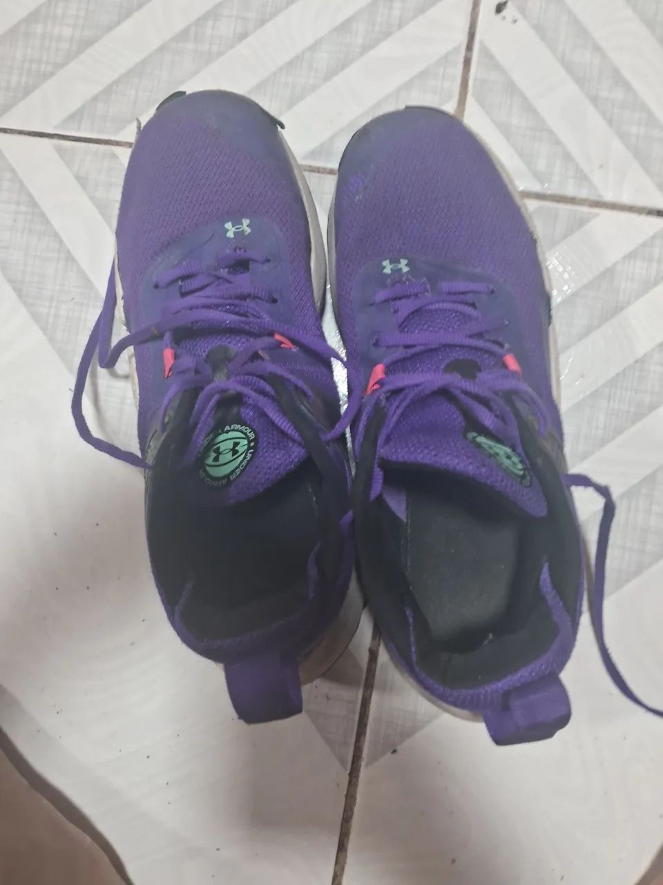 Under armour dagger roxo 42