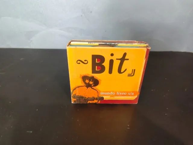 BOX SET - 3 CDs e 1DVD - BIT  Mundo Livre S/A