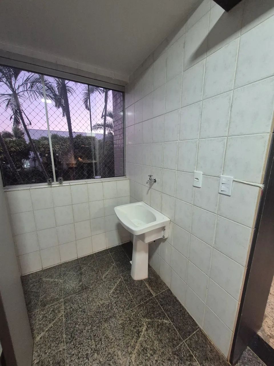 Excelente 2 quartos no Sudoeste econômico - Foto 2