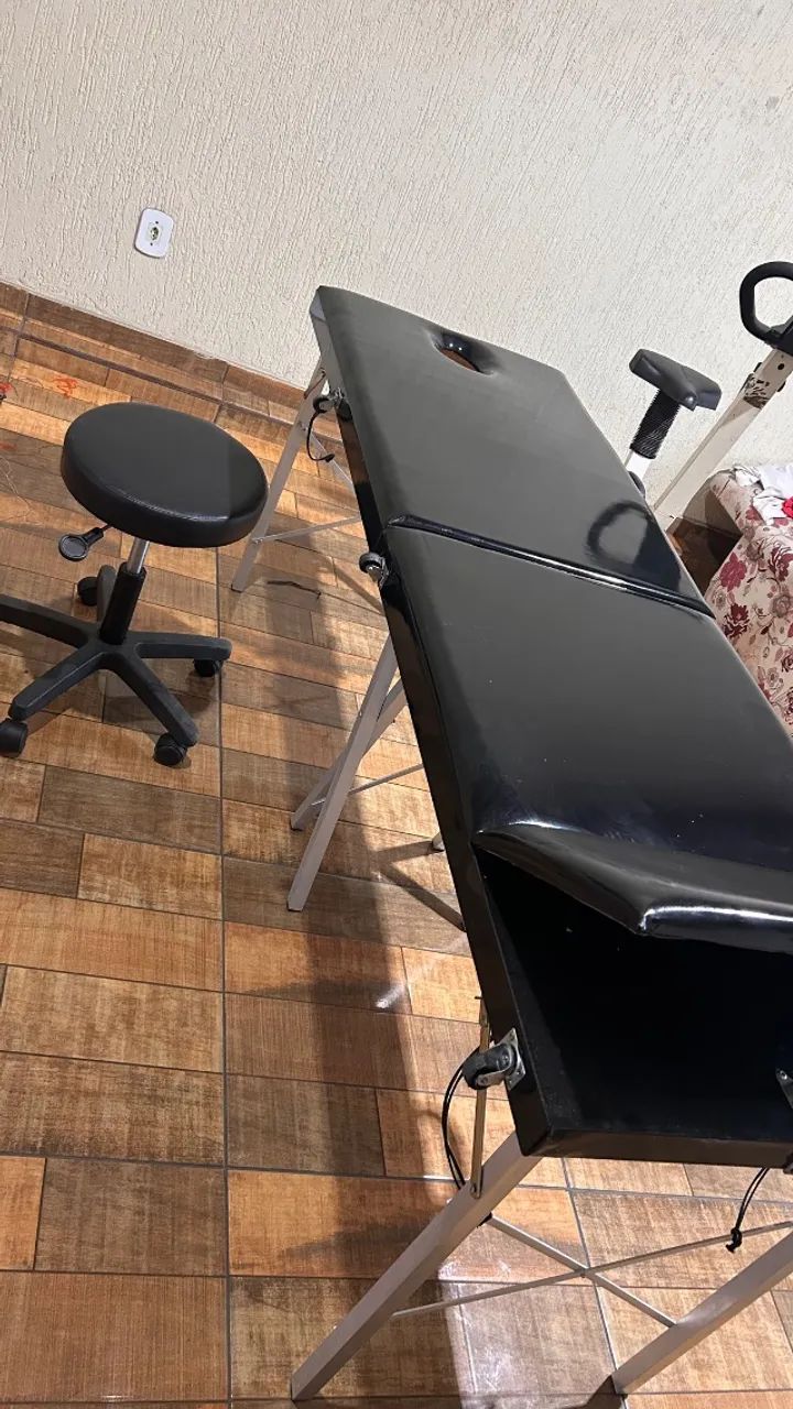 Maca preta dobrável com mocho