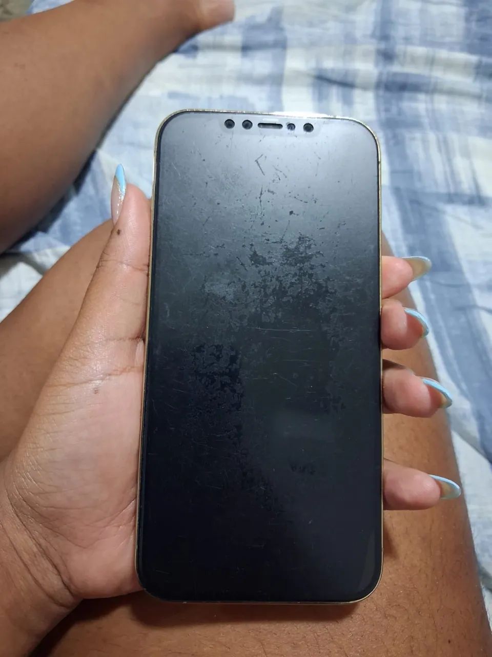 iPhone 12 Pro Max dourado  - Foto 2