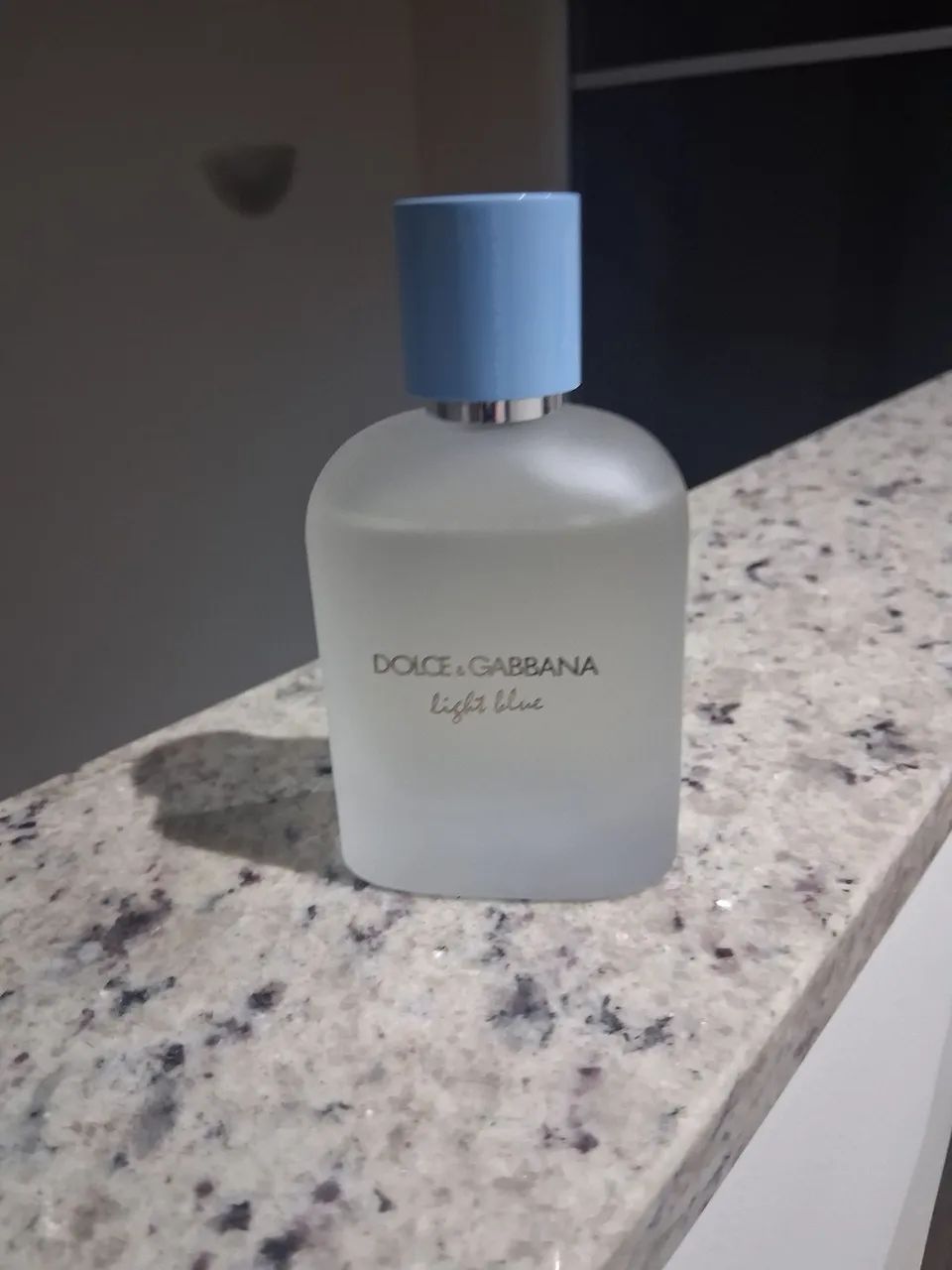 PERFUME FRESCO SOMENTE EXPERIMENTADO