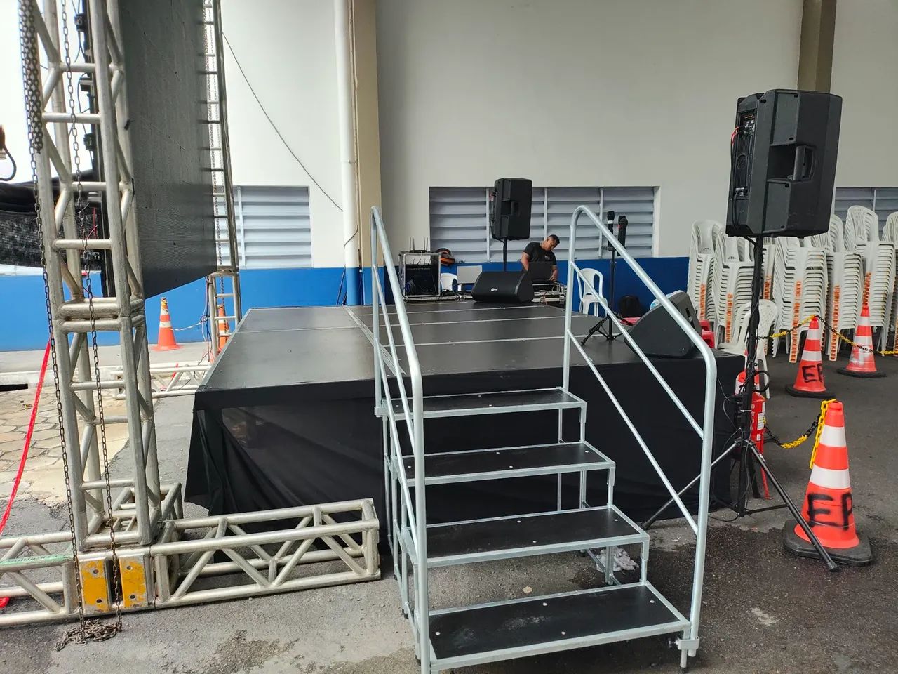 Vendo Palco Praticável 60cm a 90cm - Foto 4