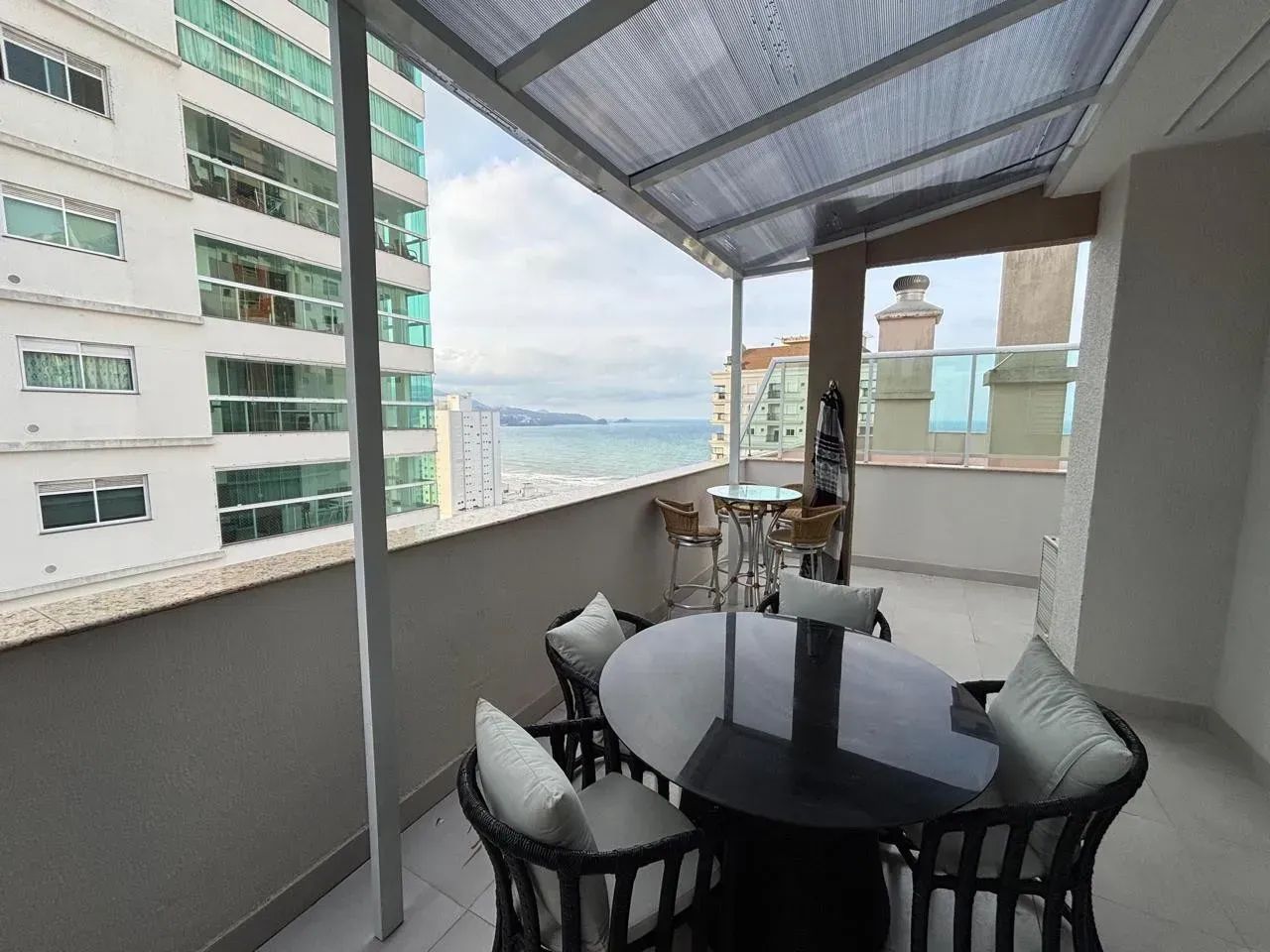 cobertura duplex mobiliada meia praia