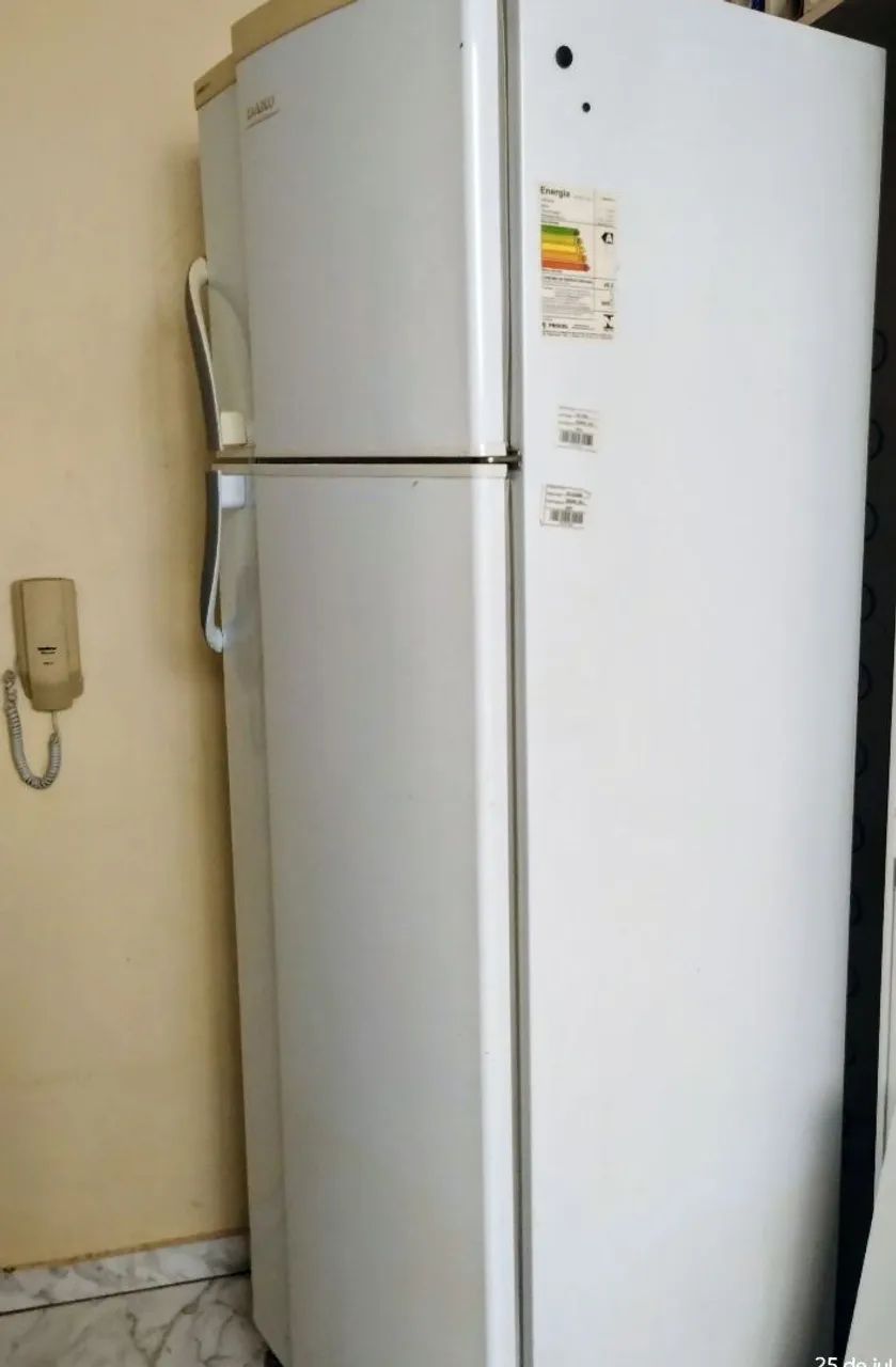 Geladeira duplex Dako 337 L funcionando perfeitamente  - Foto 4
