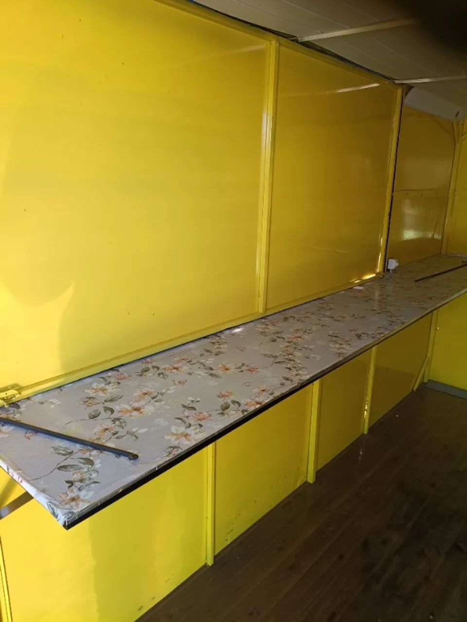 Vende_se trailer pra lanche 