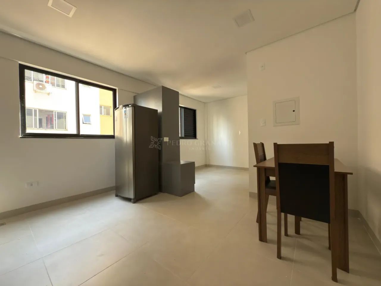 Kitnet Semimobiliada na Zona 07 - Próximo à UEM - Foto 5