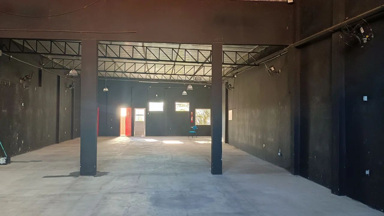 Barracão Comercial 300m2 - Foto 4