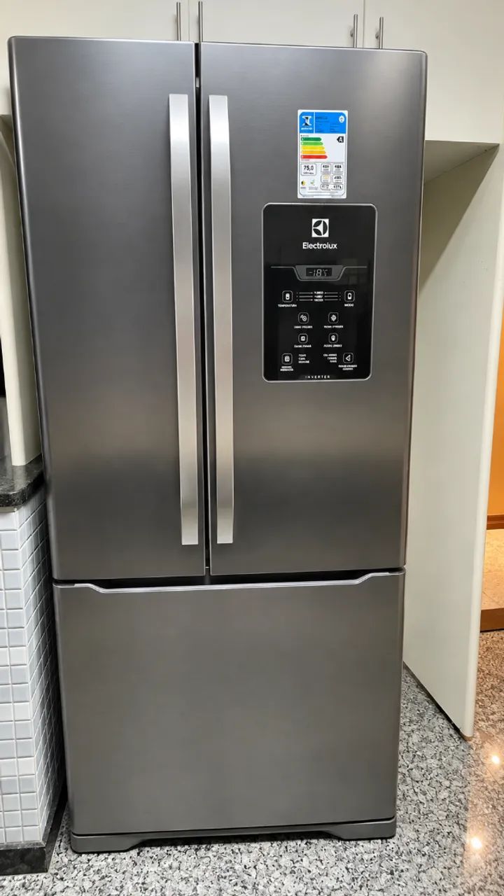 りー様 eladeira Electrolux DM84X, modelo French Door / Multidoor 579