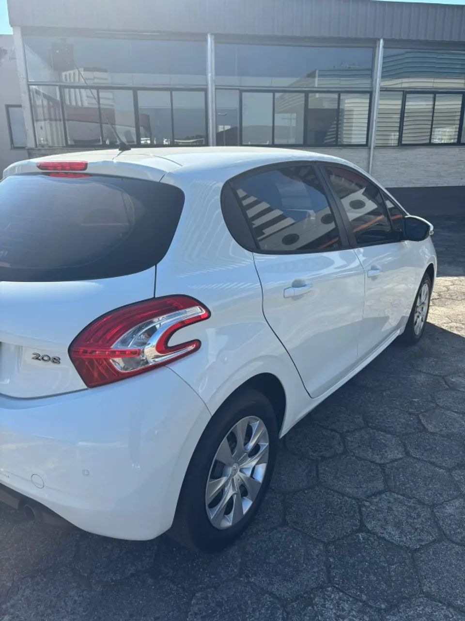 Peugeot 208 Active/active Pack 1.5 Flex 8V 5P 2014 - Foto 3