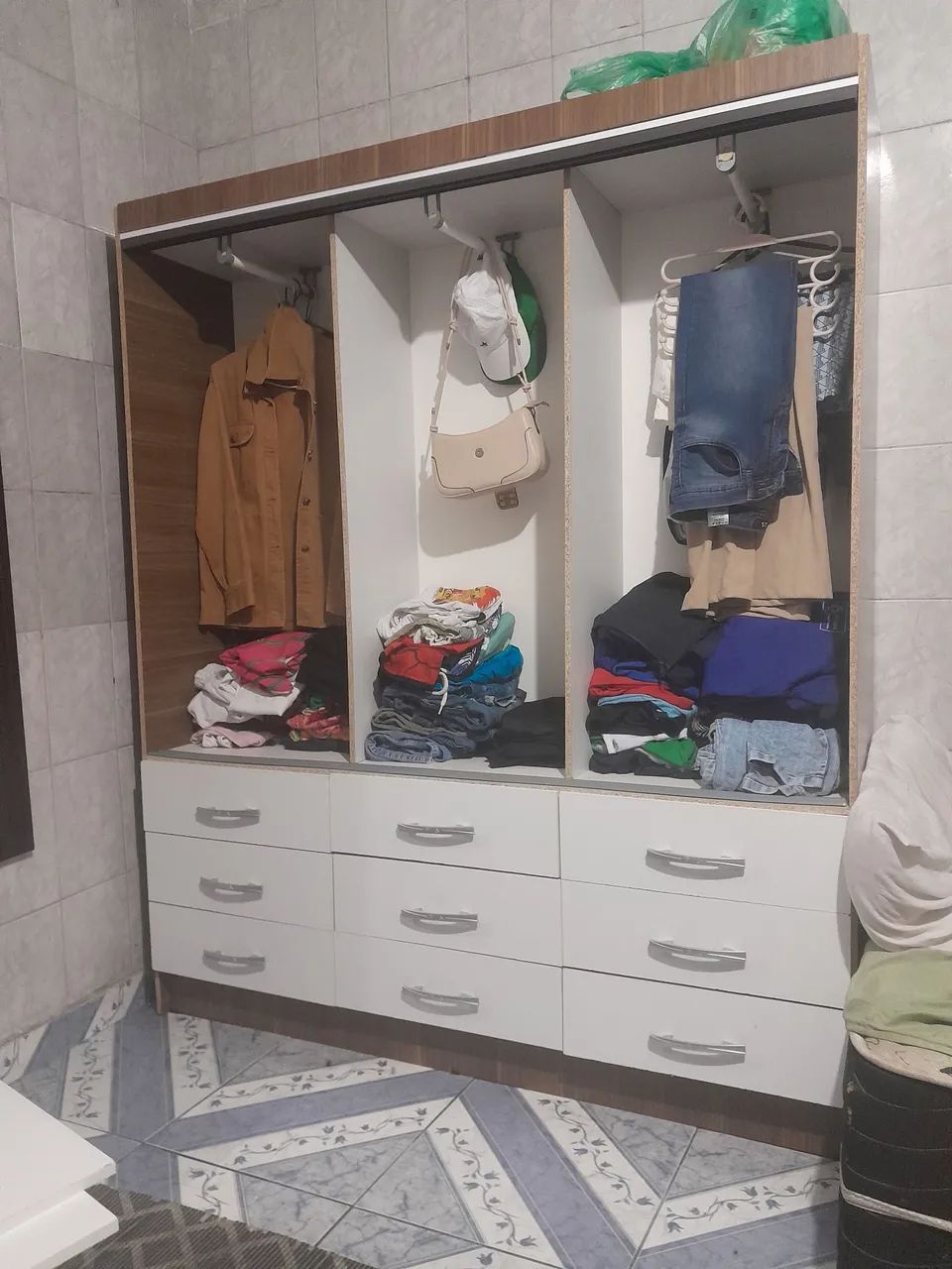 Guarda roupa 3 portas  - Foto 4