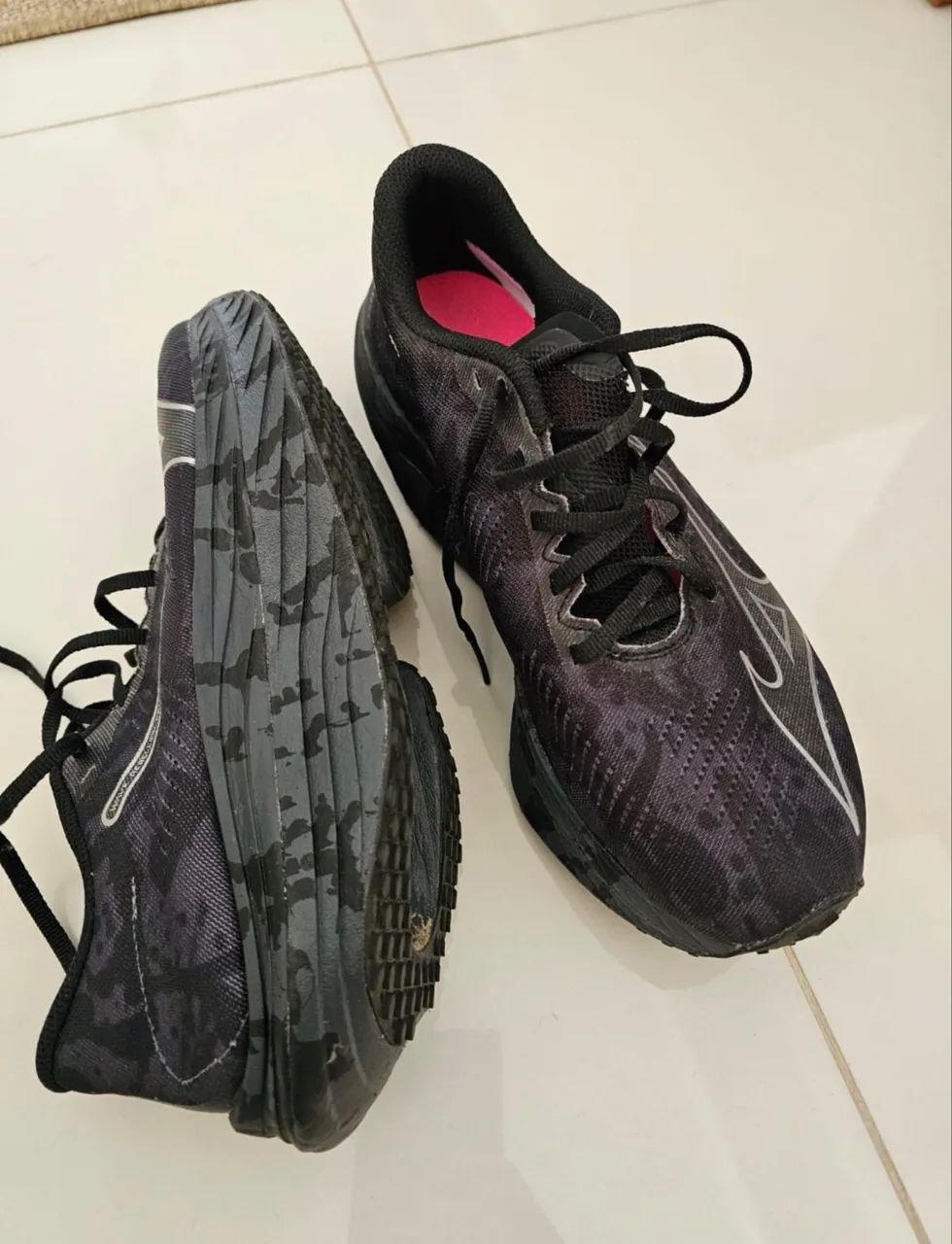 Mizuno wave rebellion pro