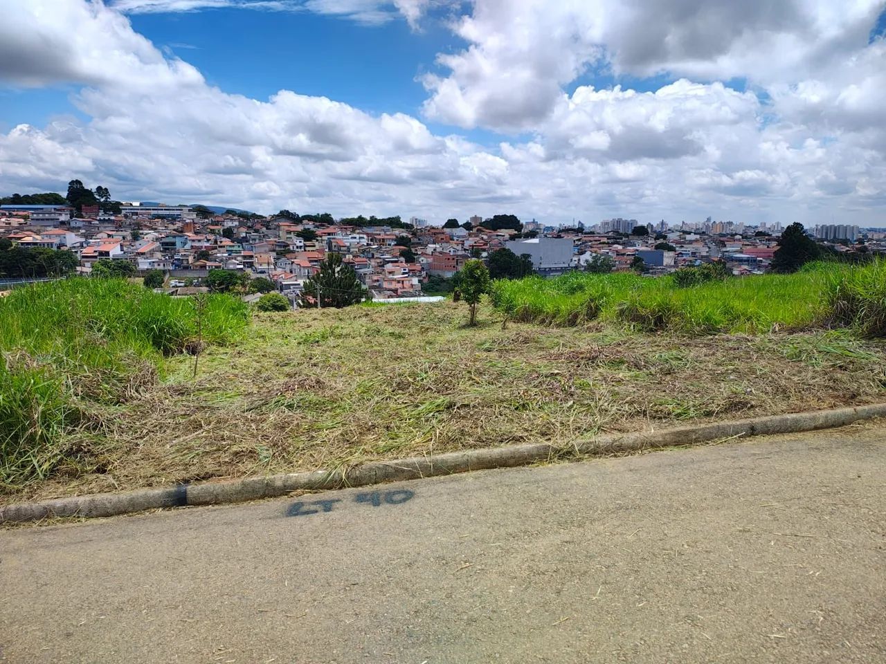 Vendo lote por 235 mil