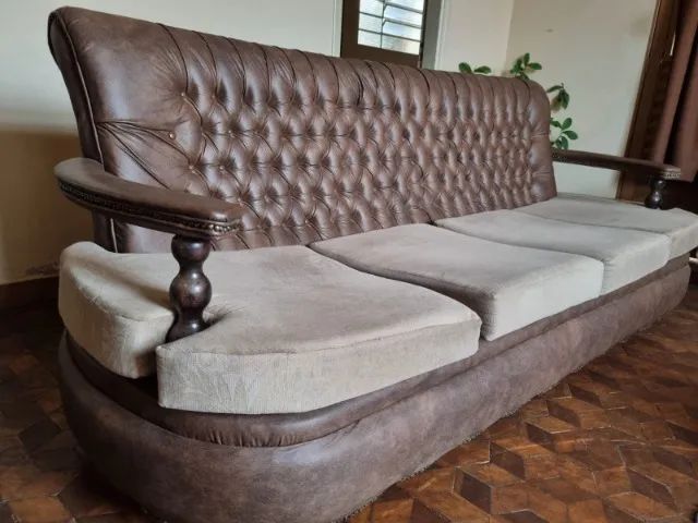 Jogo de sofa + 2 poltronas Vintage Capitonê anos 70 - Luxo Rustico e Reliquia - Foto 5