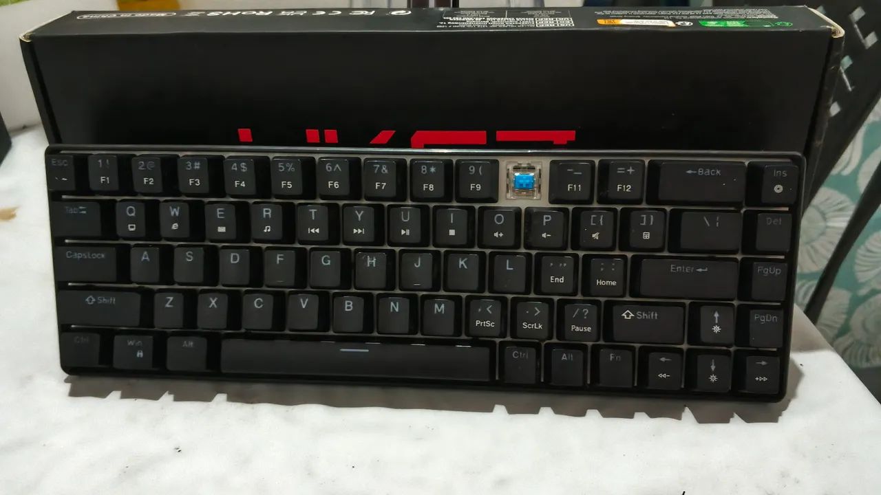 TECLADO MECÂNICO